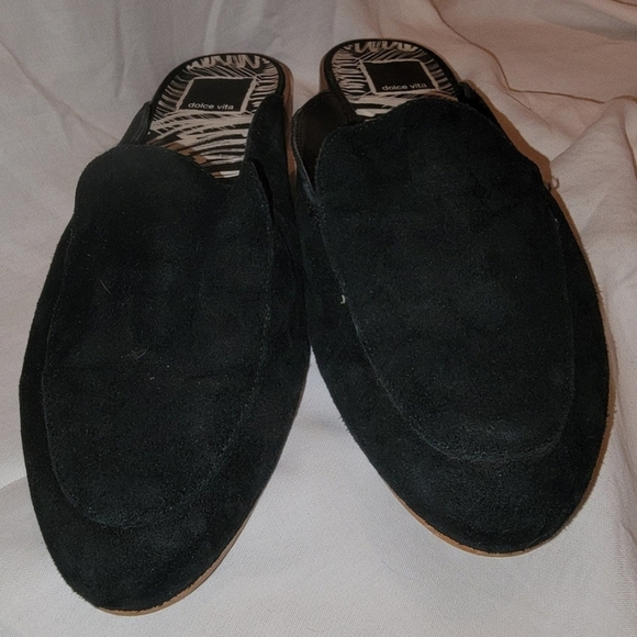 Dolce Vita Shoes | Dolce Vita Black Slip On - Picture 5 of 5